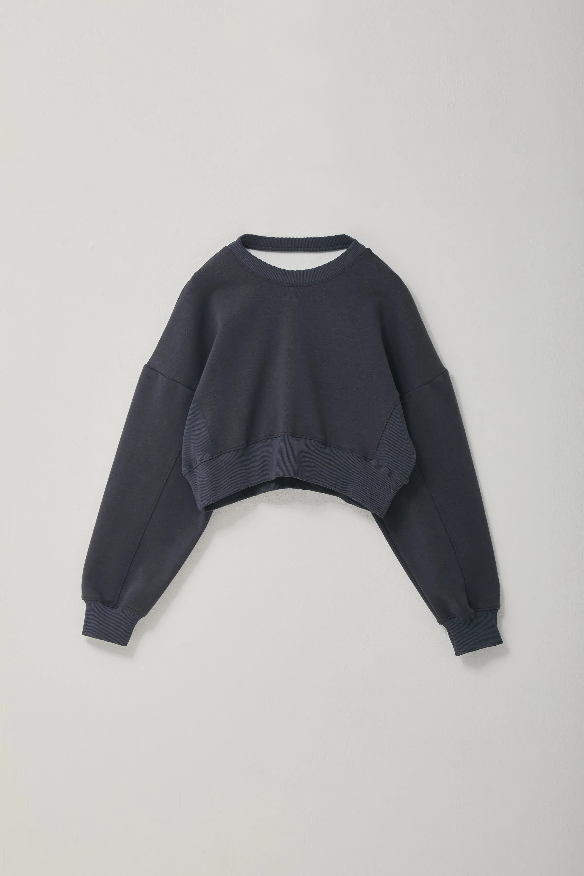 cropped sweat pullover
