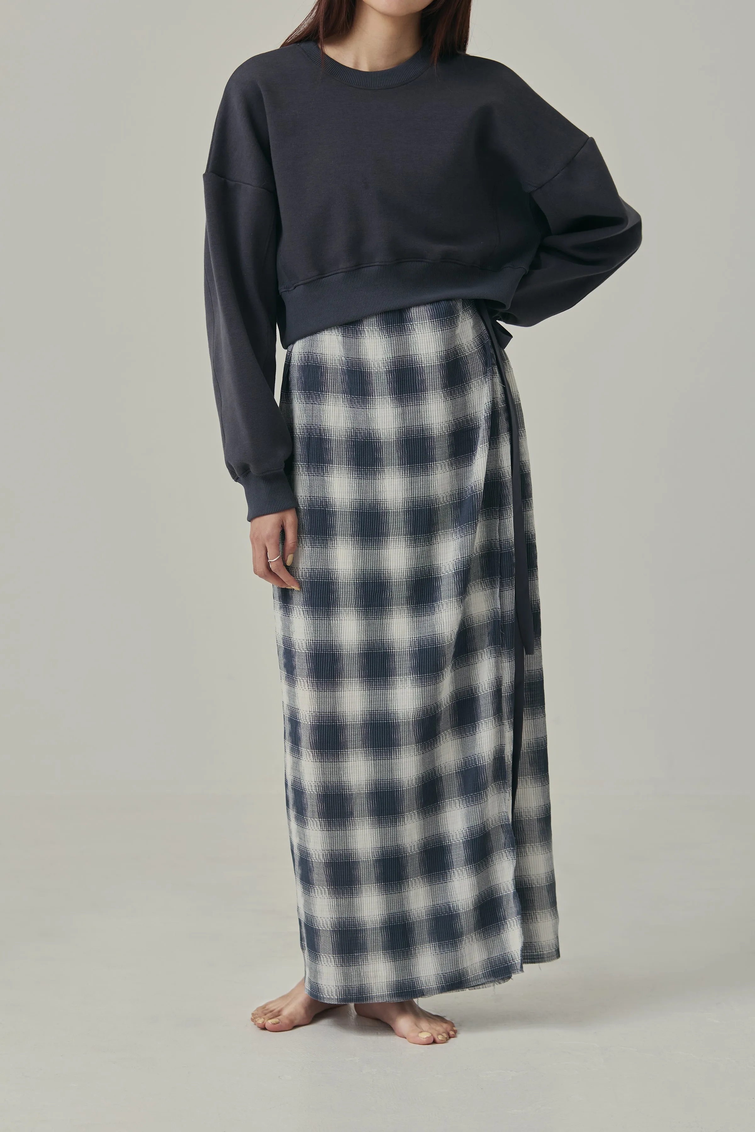 cropped sweat pullover